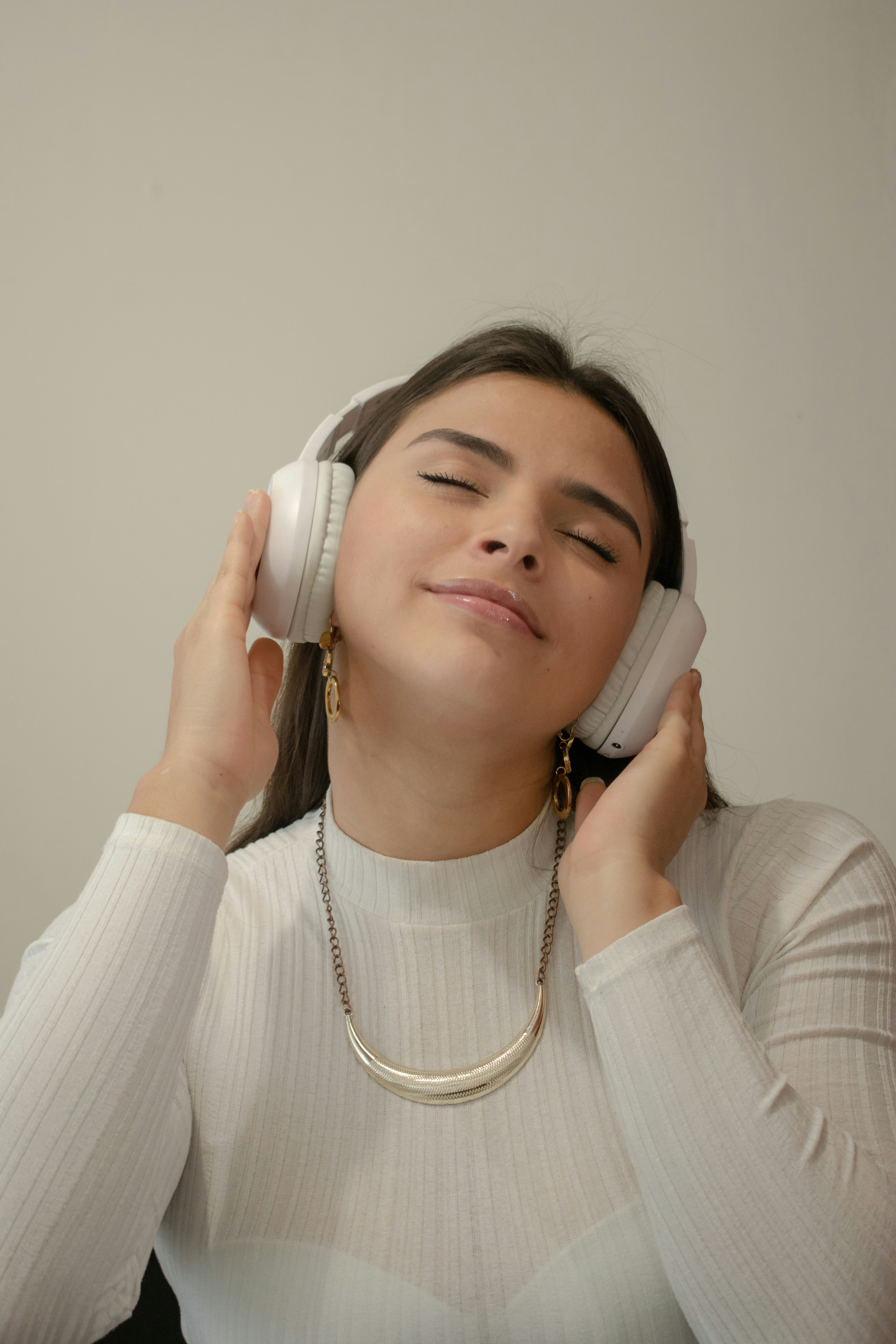 Pessoa curtindo música